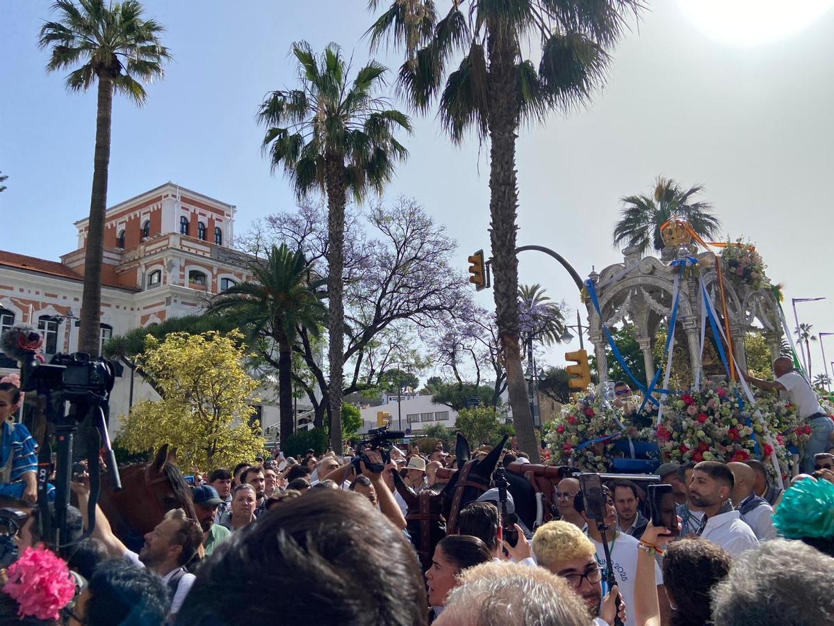 Salida de la Hermandad del Rocío de Huelva.