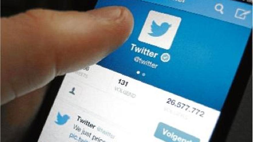 Twitter s&#039;ha fet popular per la facilitat d&#039;ús i la senzillesa amb què el missatge pot arribar molt lluny