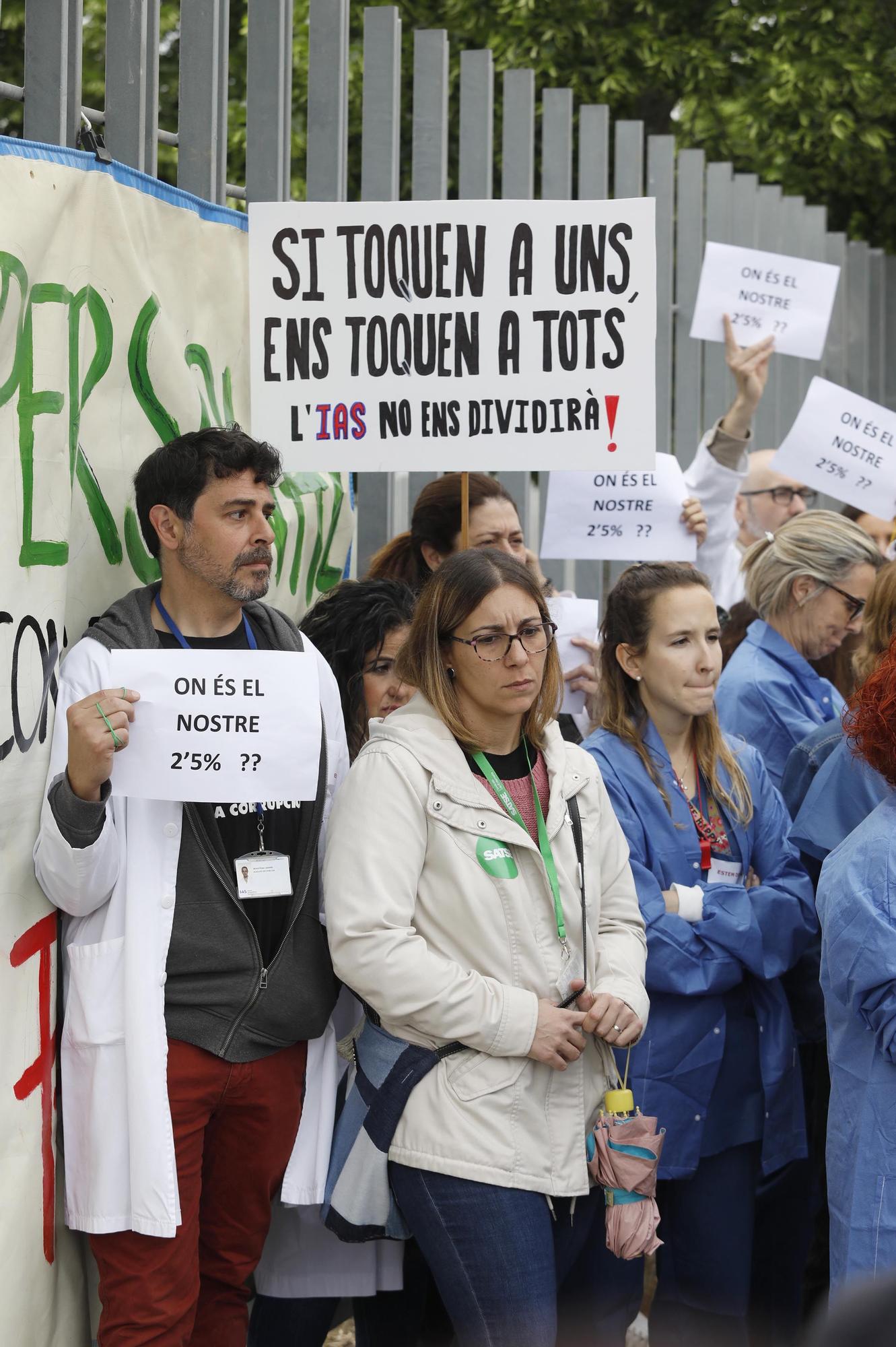 Treballadors de l'hospital Santa Caterina i Salut Mental denuncien que l'empresa s'oposa a negociar