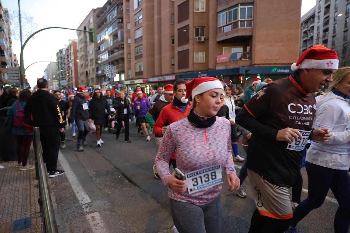 ¡Búscate en las imágenes de la San Silvestre de Cáceres!