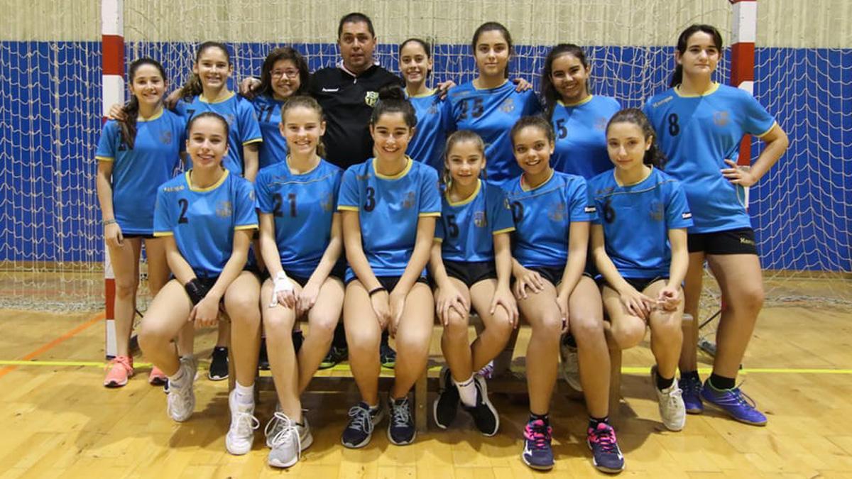 Un equipo de balonmano de la PB Montmeló