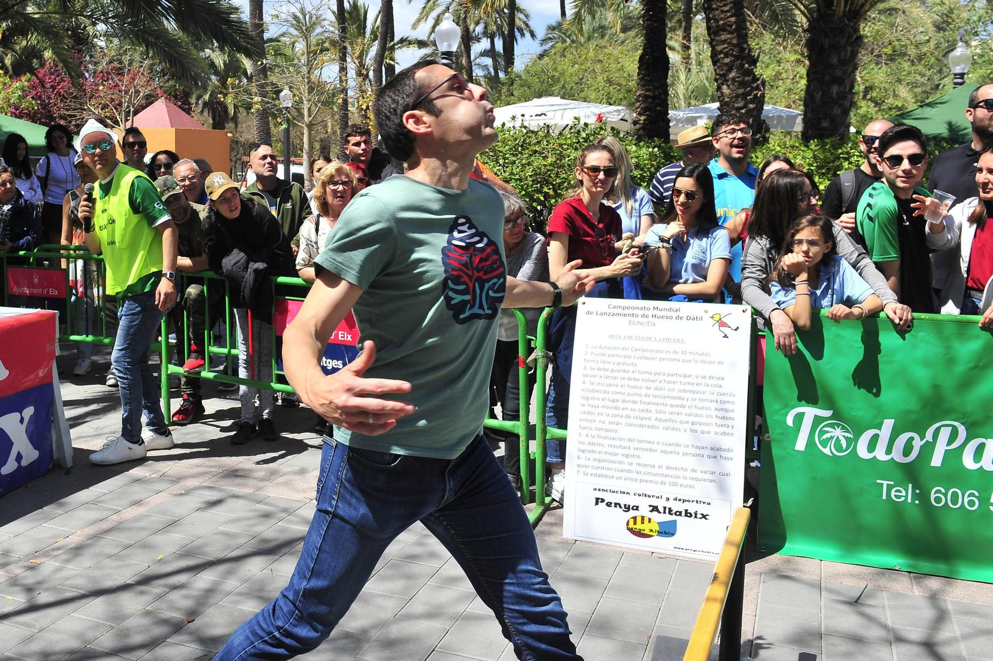 Campeonato Mundial de Lanzamiento de Hueso de Dátil