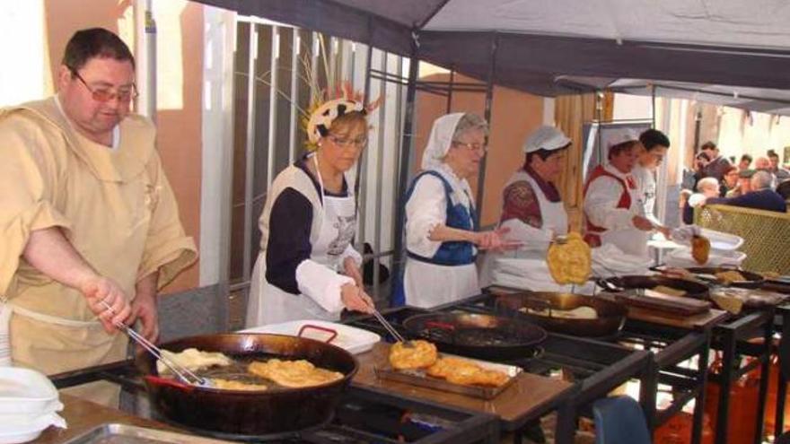 El colectivo pro-restauración de la ermita de San José vendió más de 5.000 tortas.