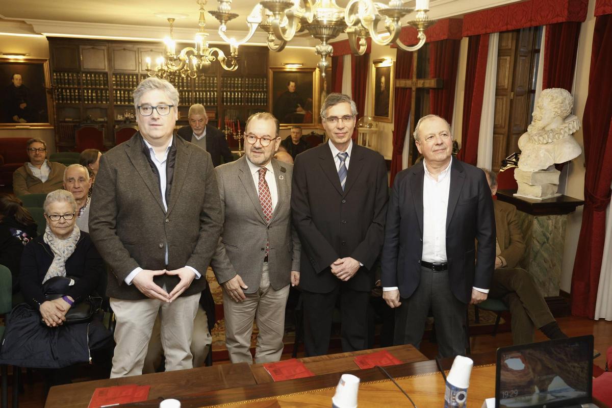 Domínguez Varela, López, Sánchez del Río y Loimil en Real Sociedad Económica de Amigos del País