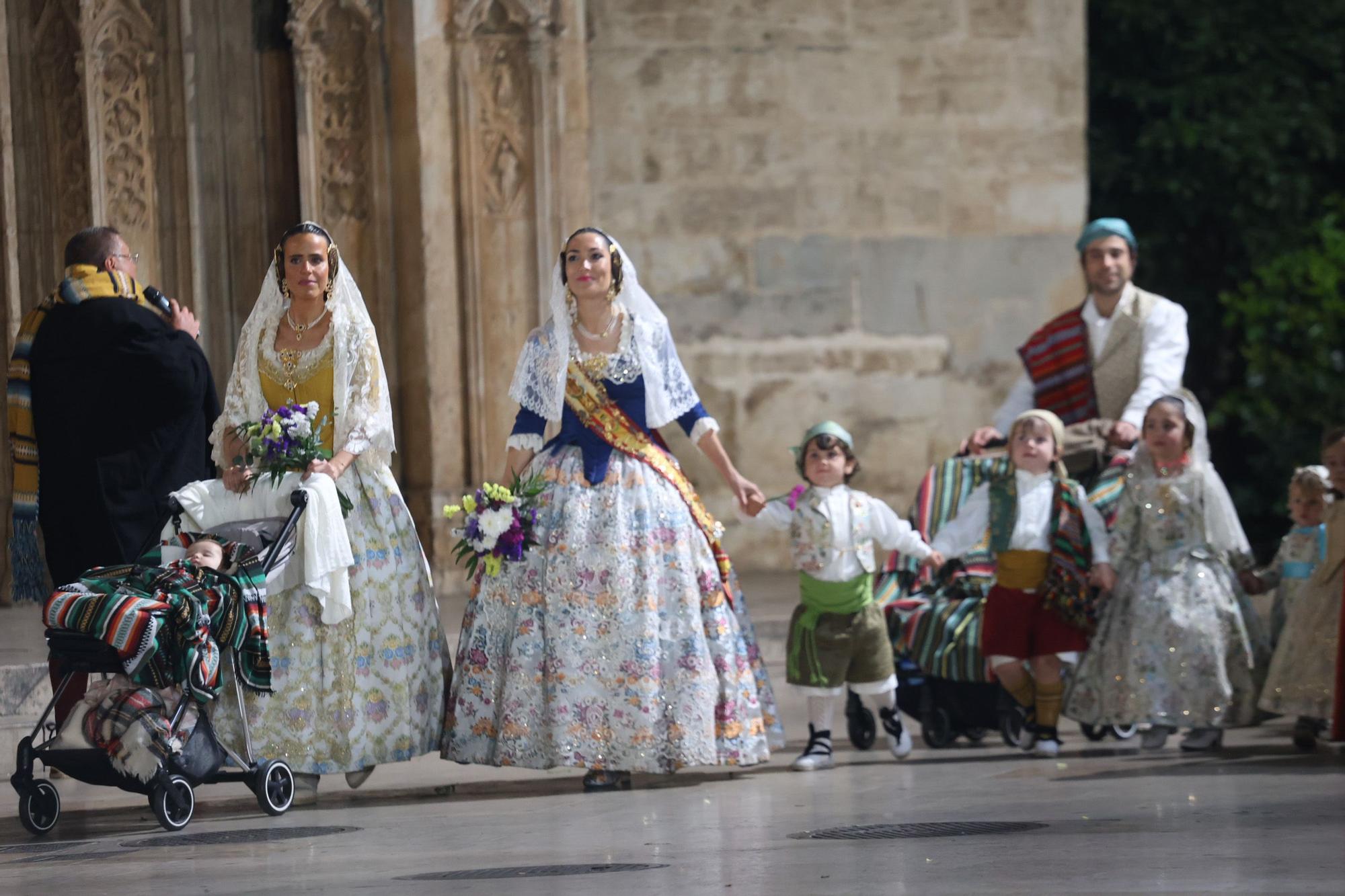 Búscate en el primer día de la Ofrenda en la calle San Vicente entre las 22 y las 23 horas