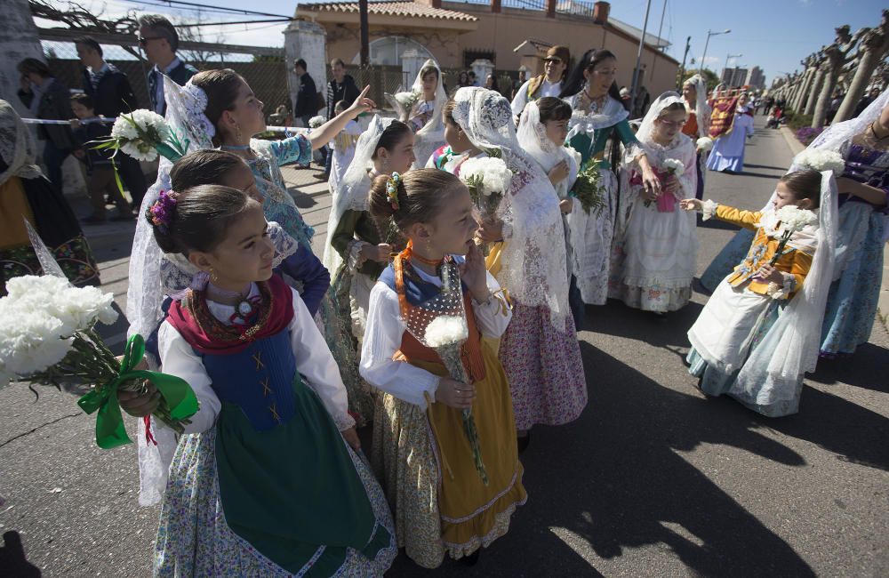 Magdalena 2017: Devoción en la Ofrena a la Verge de Lledó