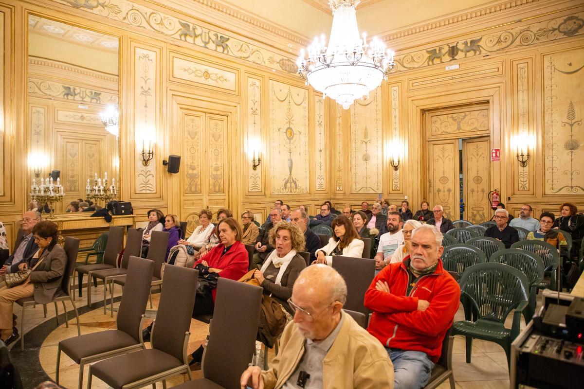 CRC reedita el popular "Viaje a los Arroces" del oriolano Alfonso Ortuño CRC reedita el popular "Viaje a los Arroces" del oriolano Alfonso Ortuño