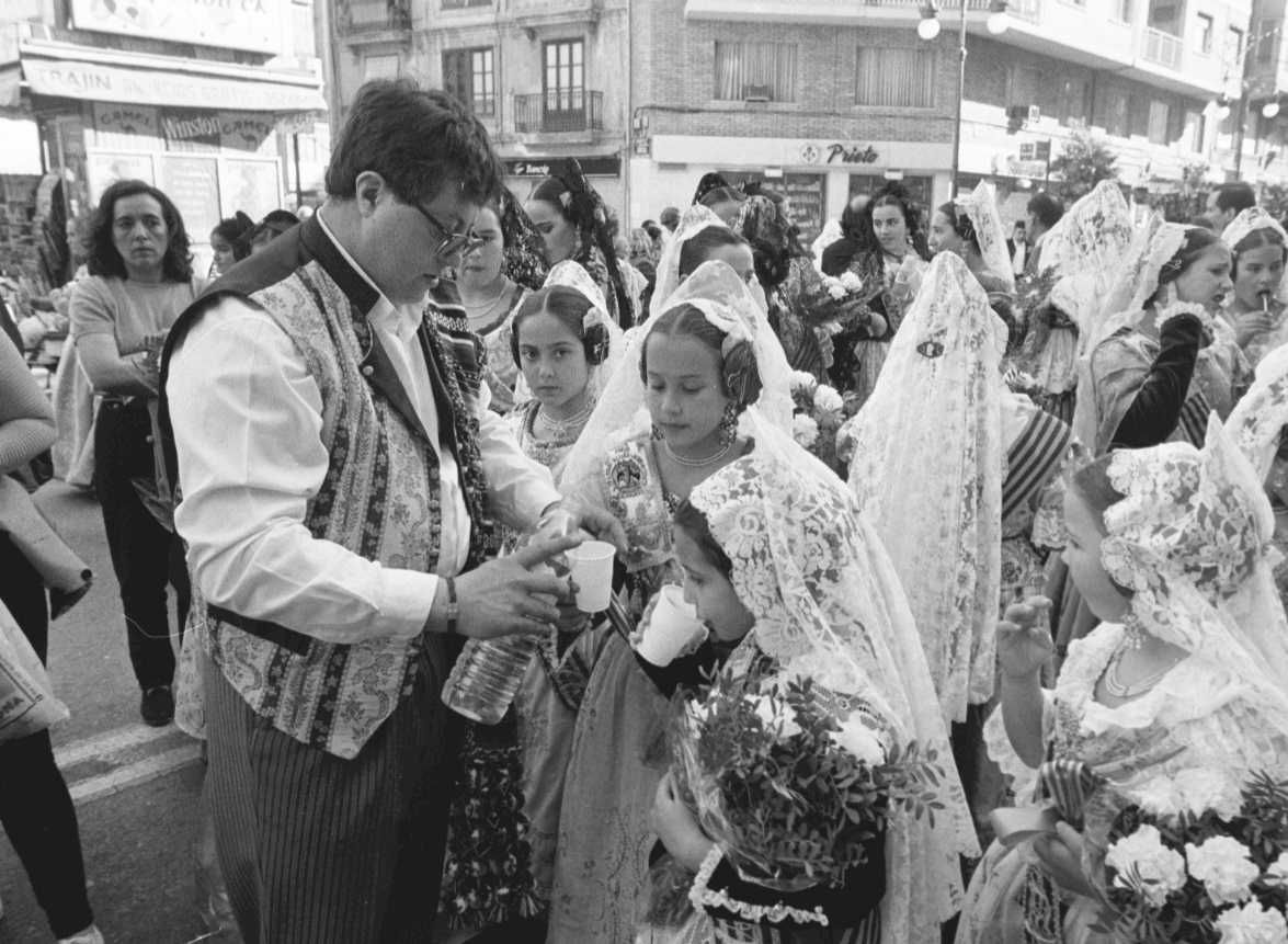 Ofrendas de las Fallas de fin de siglo. Si tienes 20-30 años, quizá estás aquí