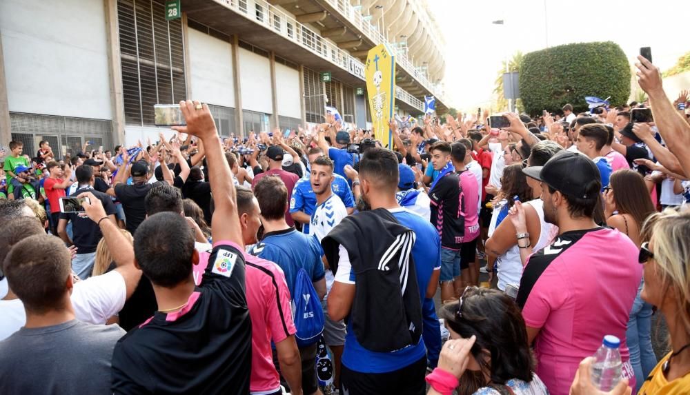 Jugadores y aficionados  blanquiazules