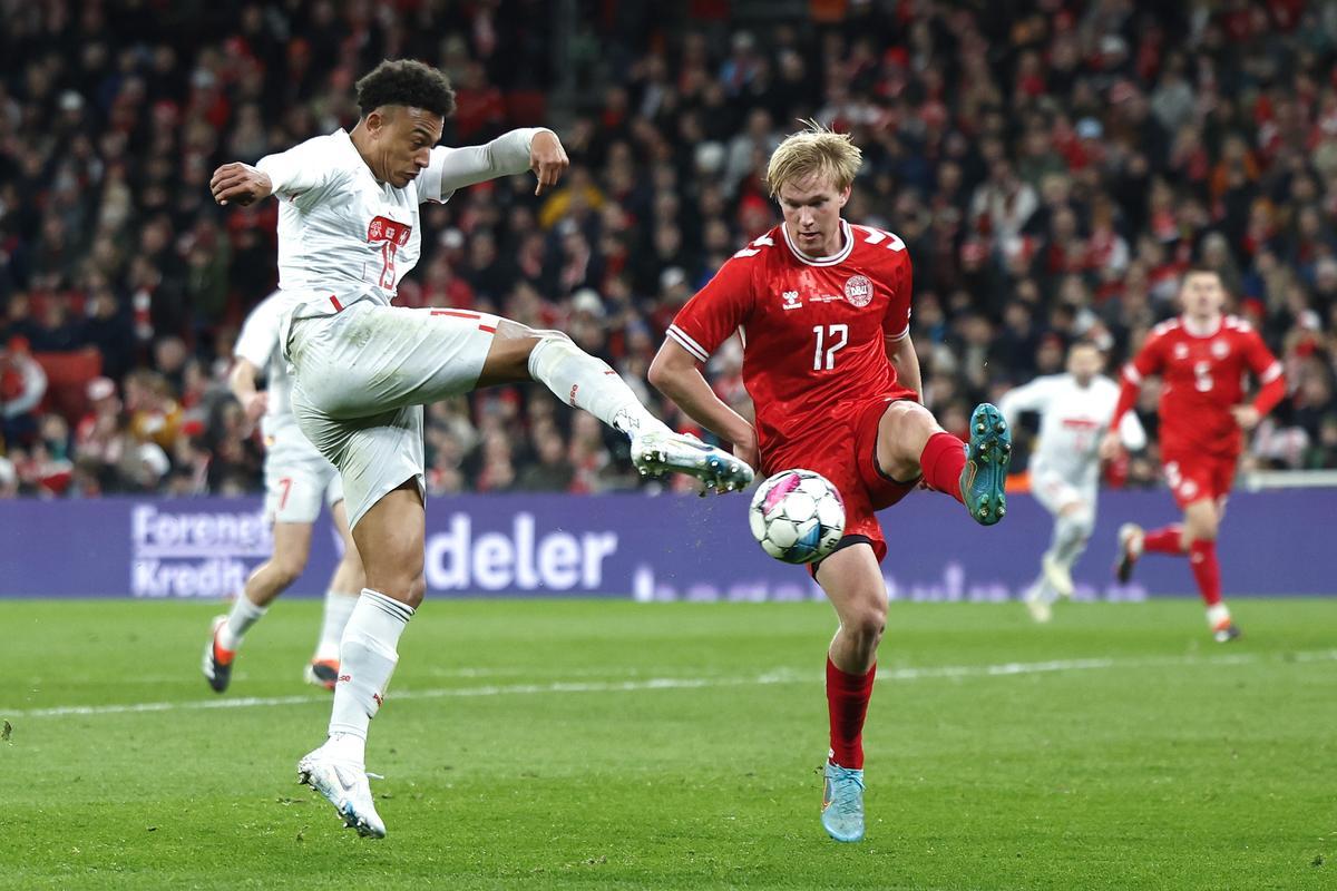 Victor Kristiansen, durante un partido con Dinamarca