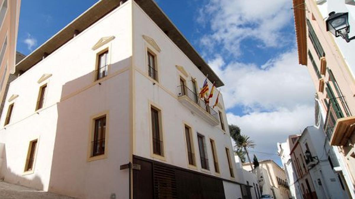 El Ayuntamiento de Ibzia ha aprobado el expediente sancionado en Junta de Gobierno