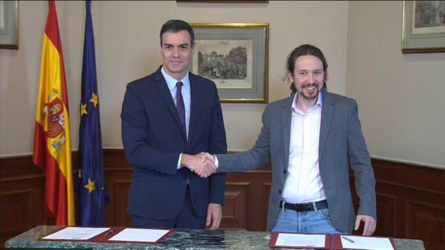 Sánchez pacta con Podemos un Gobierno de coalición