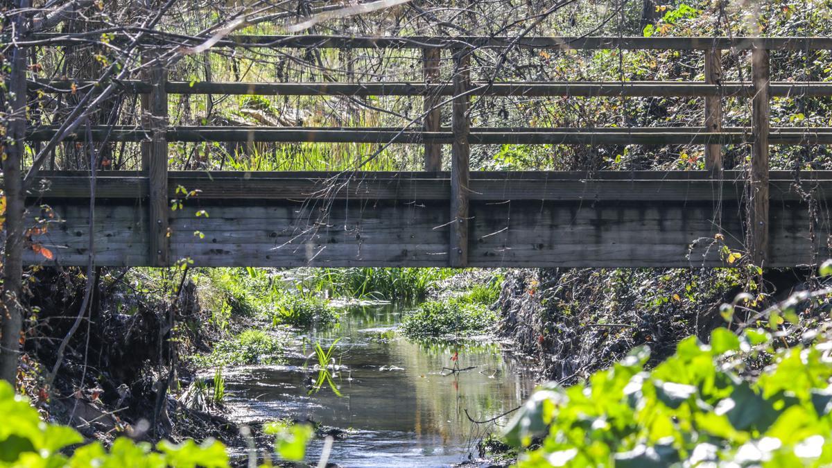 El puente del río de Cáceres al lado del Molino.