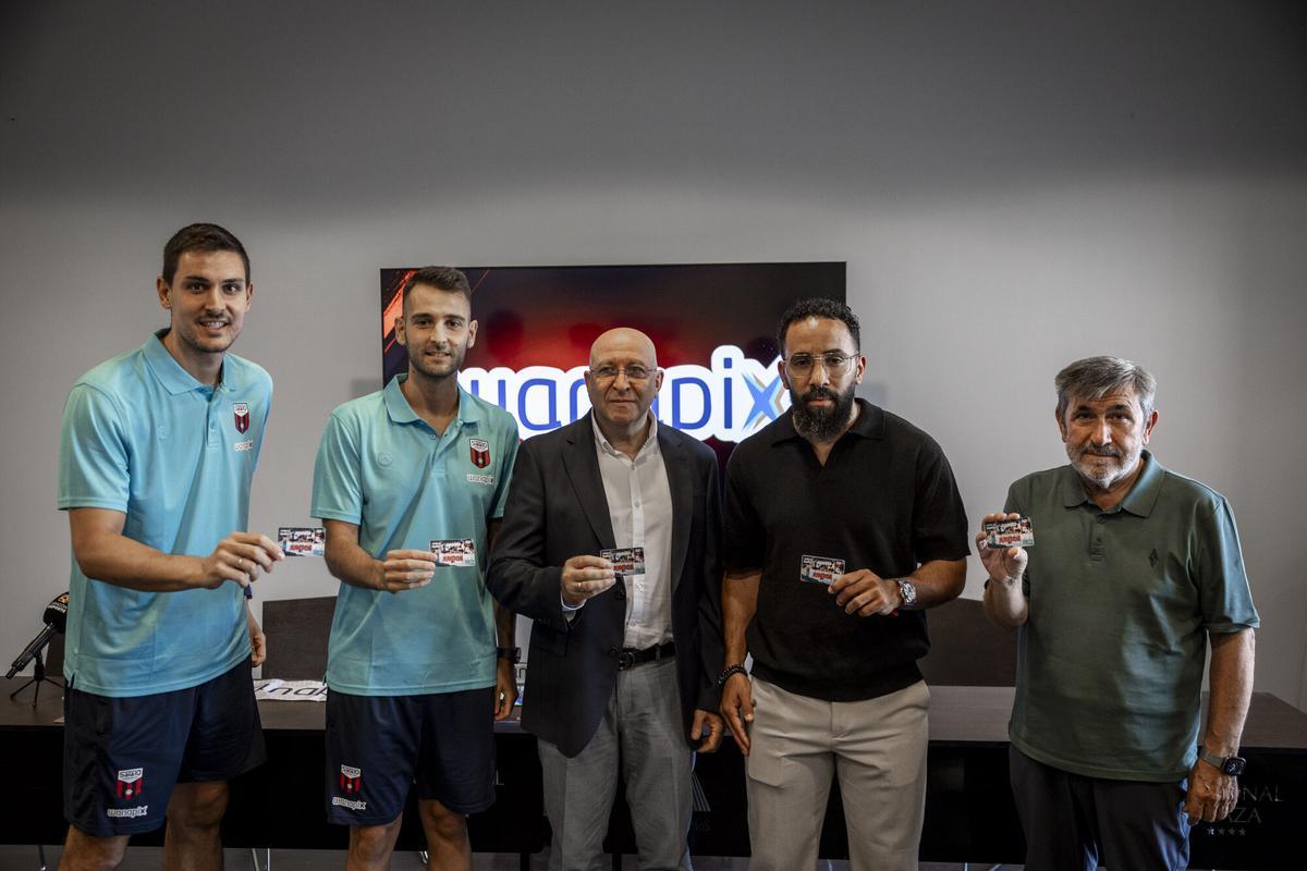 PRESENTACION DE UN NUEVO FICHAJE Y DE LA TEMPORADA DEL WANAPIX ZARAGOZA