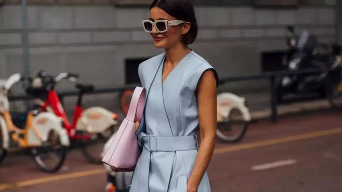 Los conjuntos monocolor de estilo campestre que quitan años