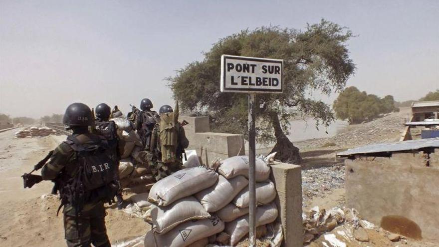 Al menos 50 muertos en un bombardeo del Ejército de Nigeria a un campo de refugiados