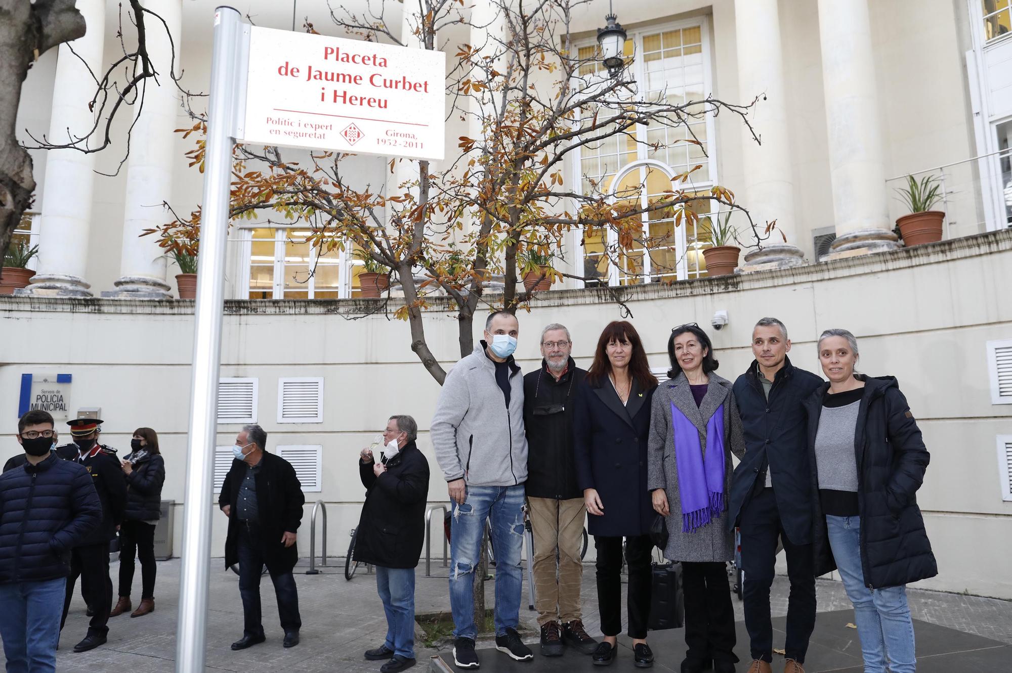 Girona homenatja el polític i expert en seguretat Jaume Curbet amb una placeta