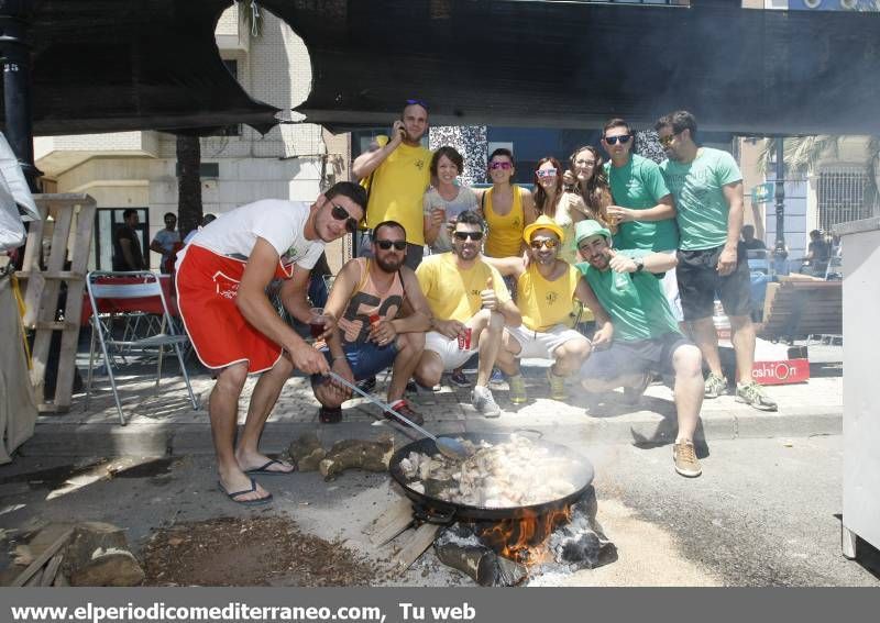 GALERÍA DE FOTOS - Día de las paellas en El Grao