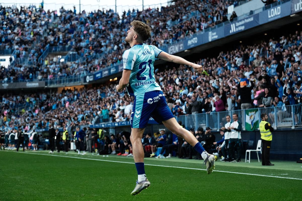 Málaga CF se enfrenta al SD Huesca en La Rosaleda