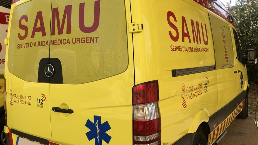 Herido un motorista en una salida de vía en la CV-10 en la Pobla de Tornesa