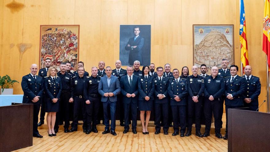 Reconocimiento a agentes de la Policía Local de Benidorm