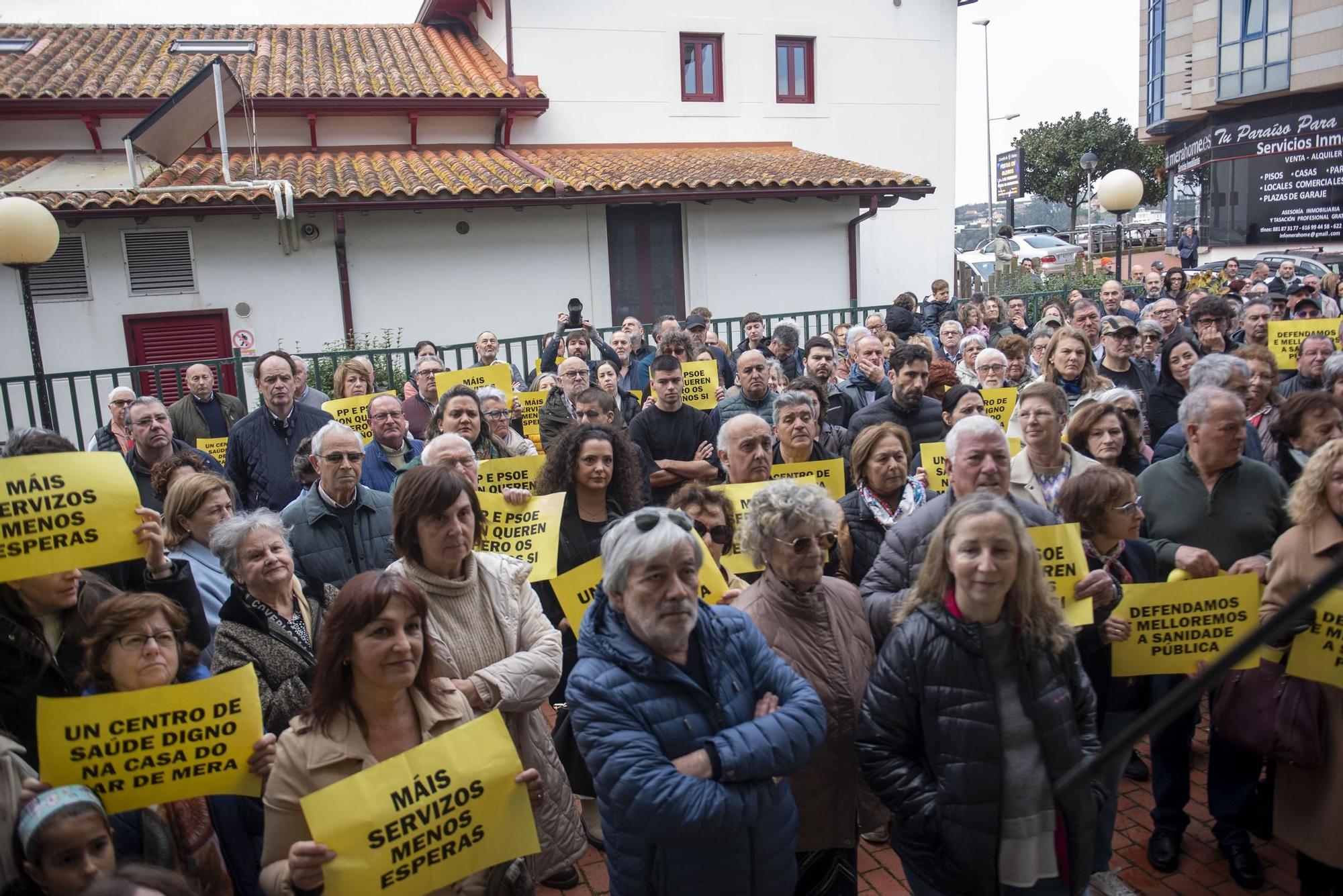 Protesta en Mera para exigir la mejora integral del centro de salud