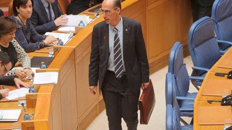 Jesús Vázquez Almuiña en el Parlamento de Galicia.