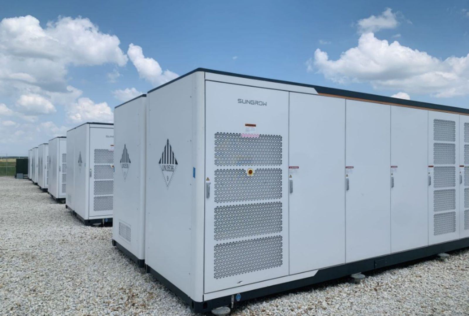 PowerTitan, el innovador sistema de almacenamiento de energía refrigerado por líquido de Sungrow, destinado a proyectos solares a gran escala | Cedida a Lne