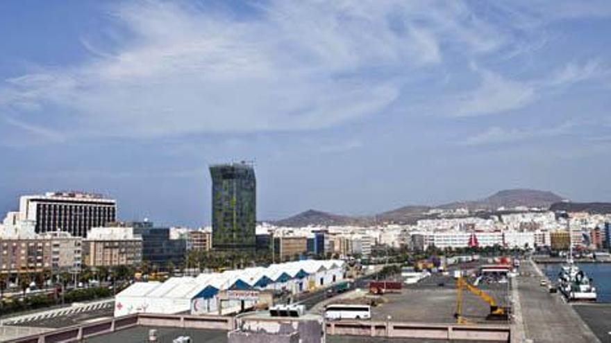 Vista general del muelle Sanapú, donde hasta hace unos años se levantaba la sede de Sovhispan. i J. C. GUERRA