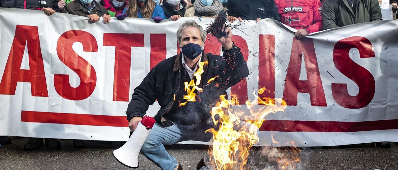 Valladares, en una protesta.| I. Collín