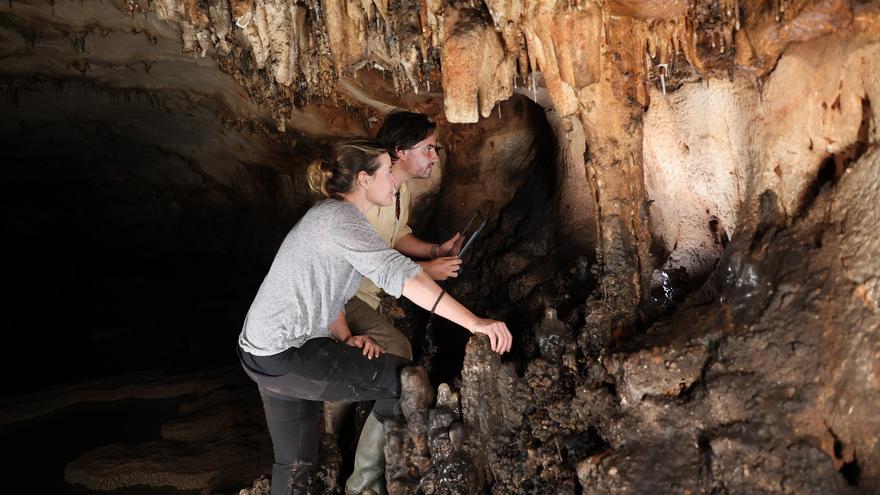 Los investigadores auguran más hallazgos en el santuario paleolítico de Millares