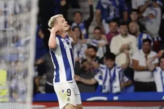 Resumen, goles y highlights del Real Sociedad 3 - 0 Valencia de la jornada 8 de LaLiga EA Sports