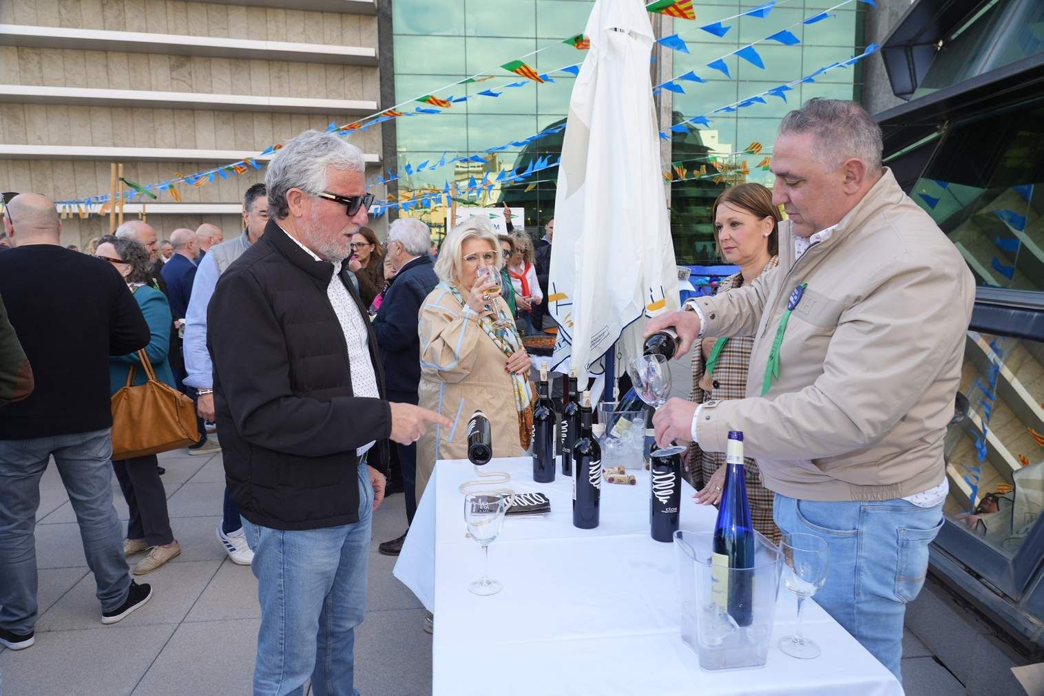 Gran éxito de asistencia en el segundo día de la Bodeguilla de Mediterráneo