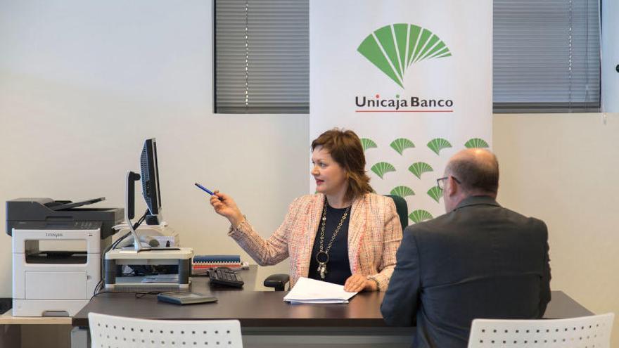 Una de las oficinas de Unicaja en Zamora.