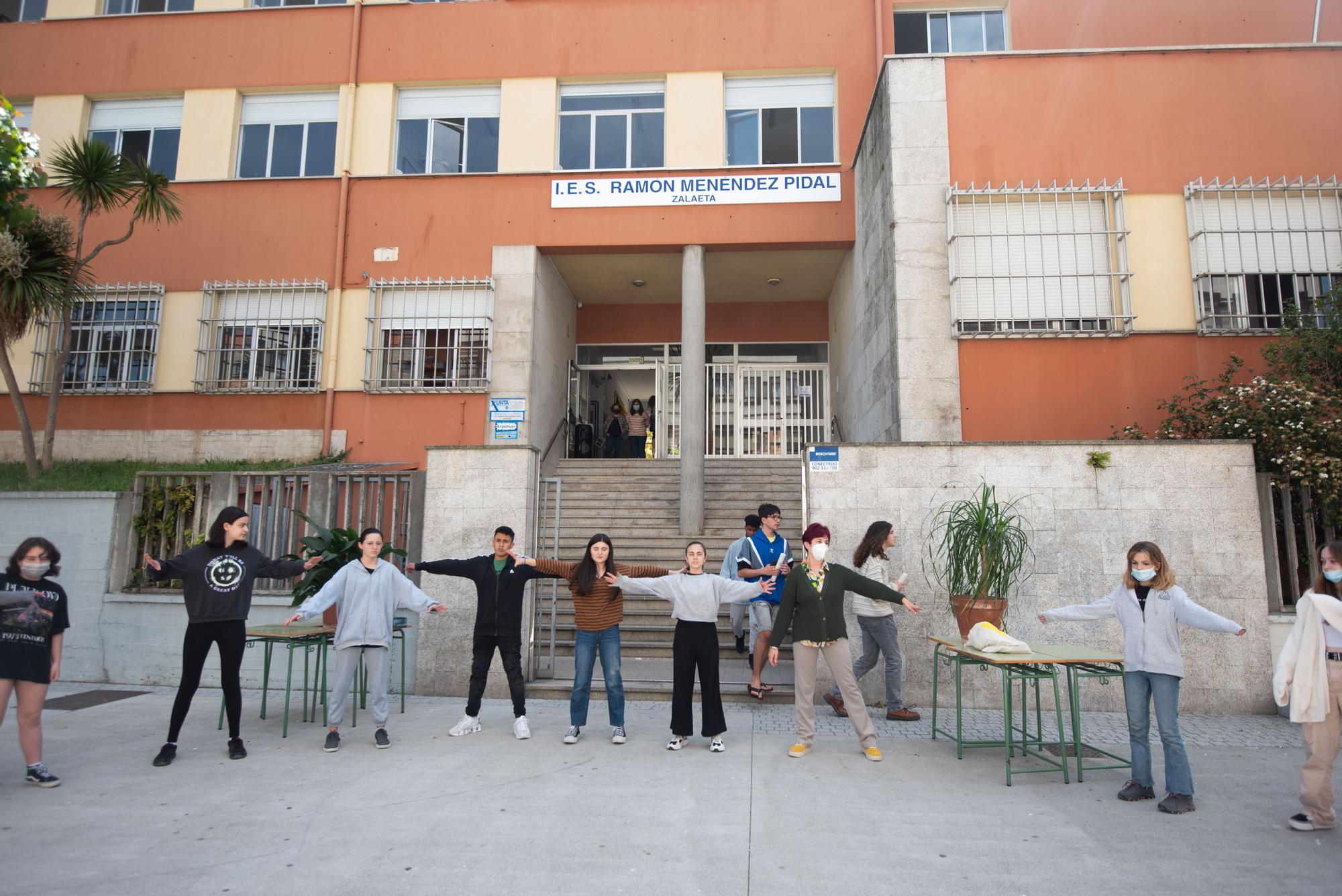 El instituto de Zalaeta de A Coruña empieza a celebrar sus 50 años