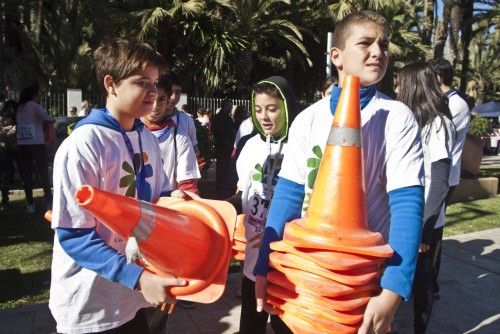 Más de 6.500 corredores participan en la IX edición de la carrera contra el cáncer de mama organizada por AMACMEC