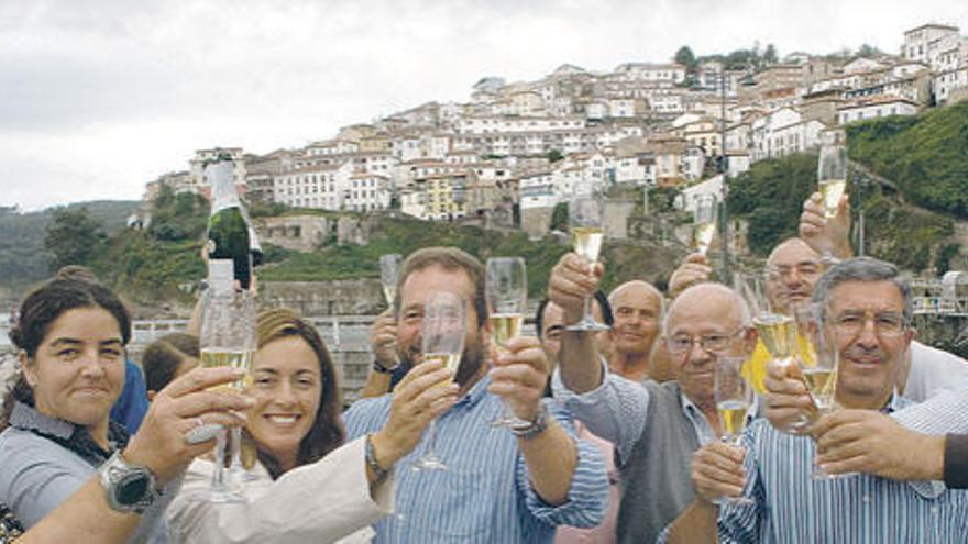 Lastres, «Pueblo ejemplar» por su espíritu de superación y la unión vecinal