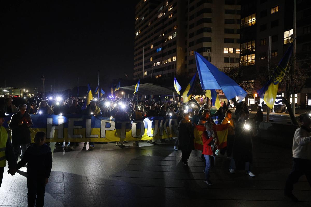 Manifestación de ucranianos en el Muro de San Lorenzo.