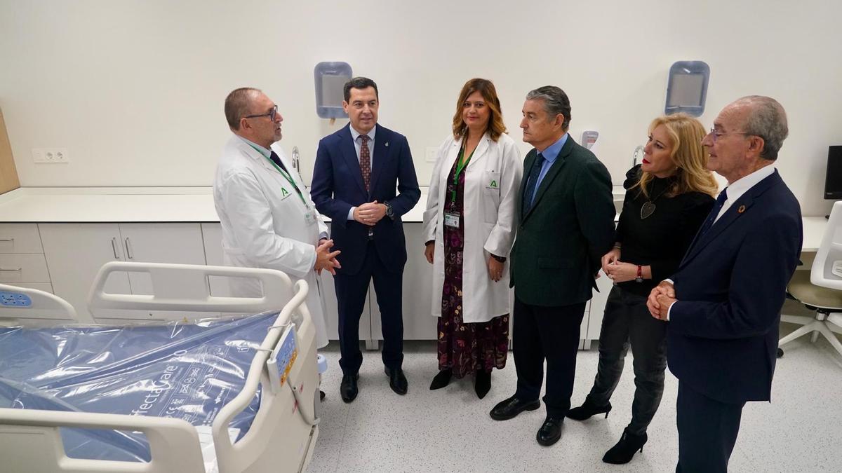 Juanma Moreno inaugura el nuevo Hospital de Día Oncohematologico del Clínico