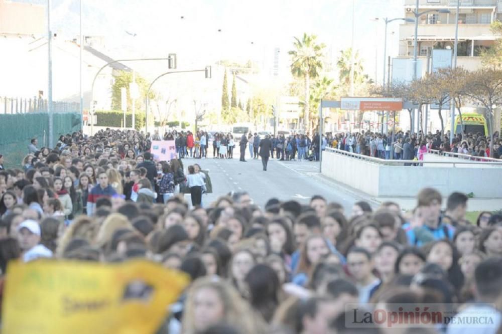 Firma de discos de Aitana en Murcia