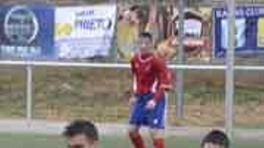 Marcos, con el balón.