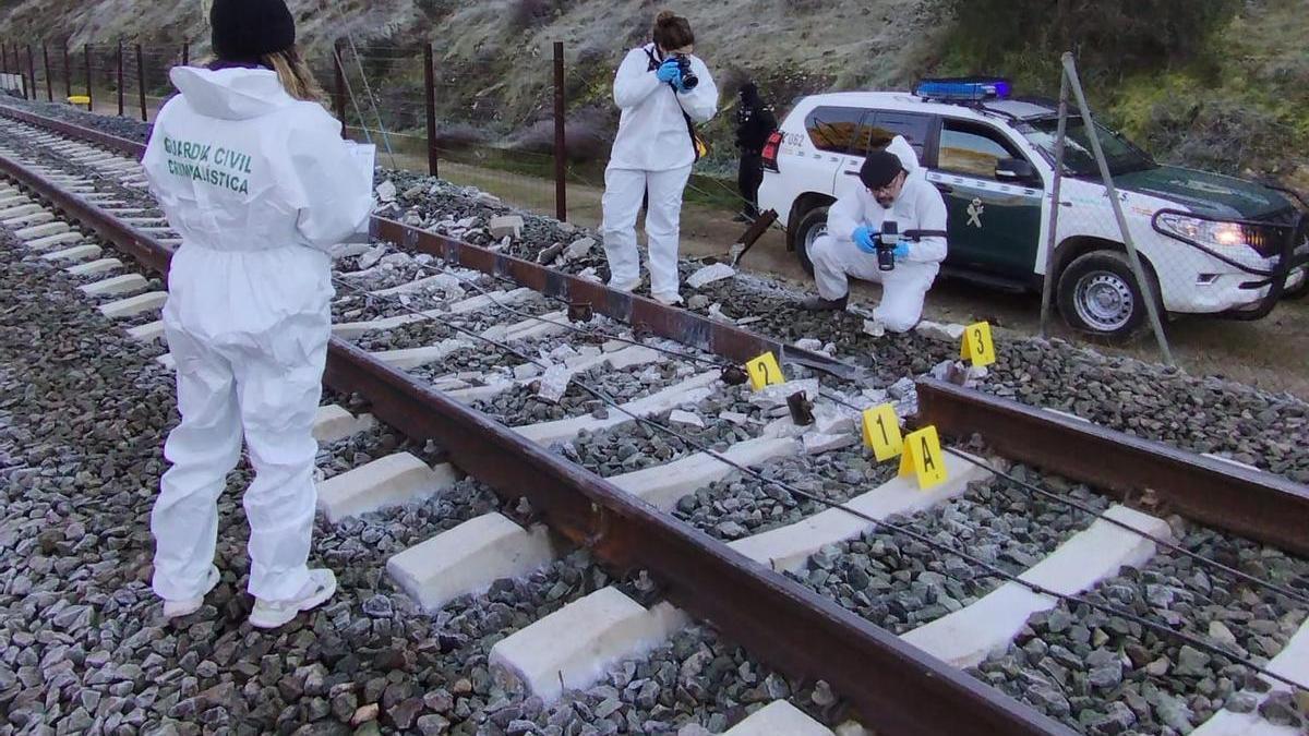 ACCIDENTE DE TRENES DE CÓRDOBA ACCIDENTE DE TRENES DE CÓRDOBA