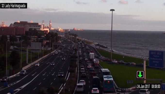 Retención en la Avenida Marítima