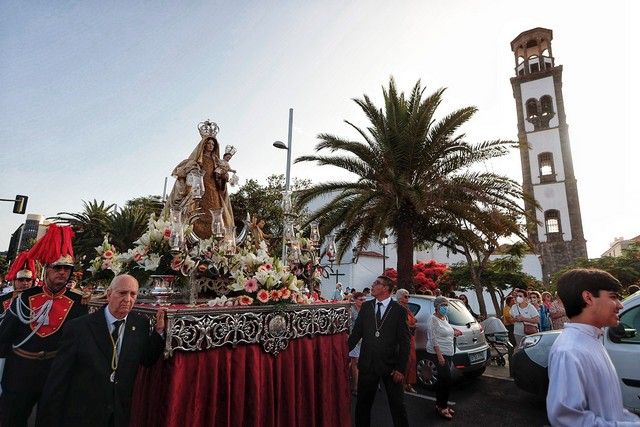 Embarcación de la Virgen del Carmen en el Puerto de Santa Cruz de Tenerife, julio 2022