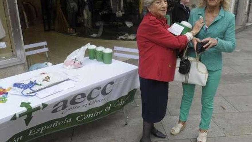 La Asociación contra el Cáncer celebra su cuestación en A Coruña