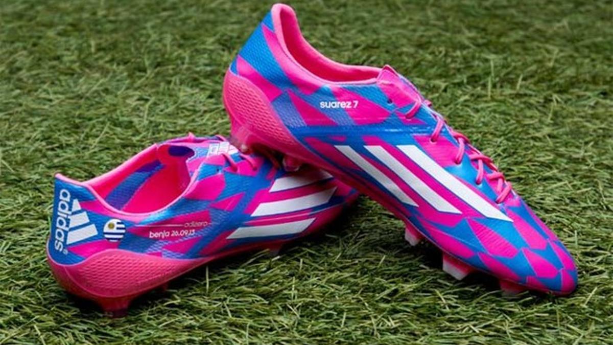 Las botas que Luis Suárez estrenará en el Bernabéu