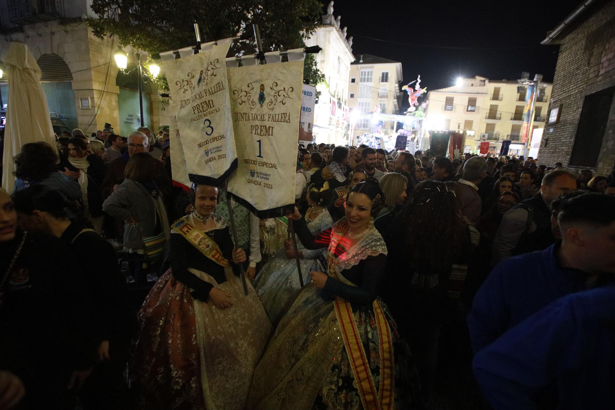 Todas las fotos de la entrega de premios falleros de Gandia