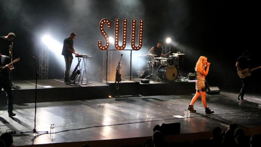 Pla general de l&#039;actuació de la Suu a l&#039;Auditori de Girona en el marc del Festival Strenes, el juliol.