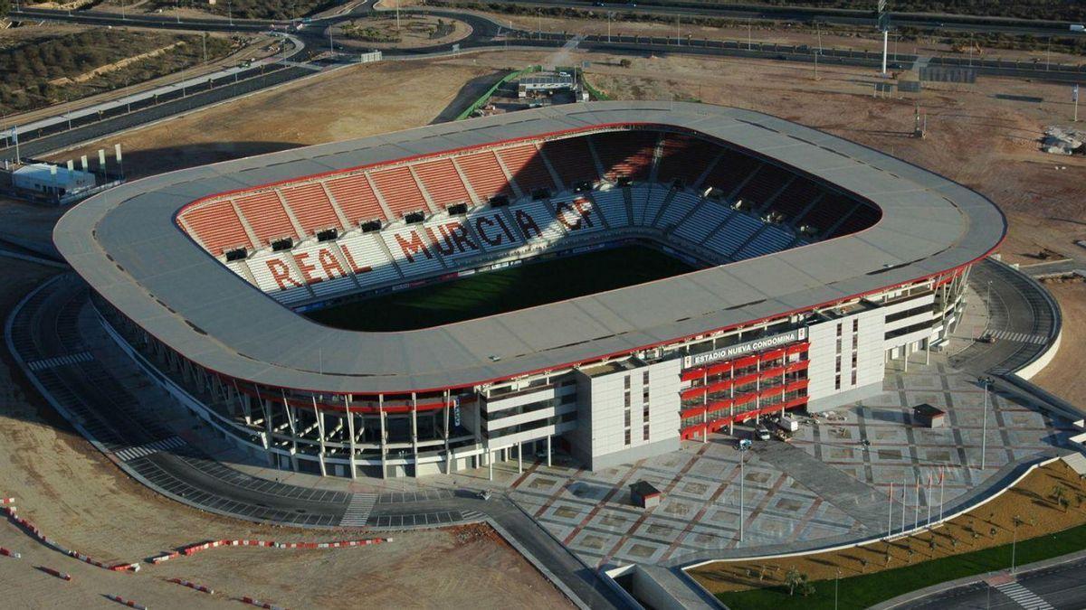 Estadio Enrique Roca en el municipio de Murcia.
