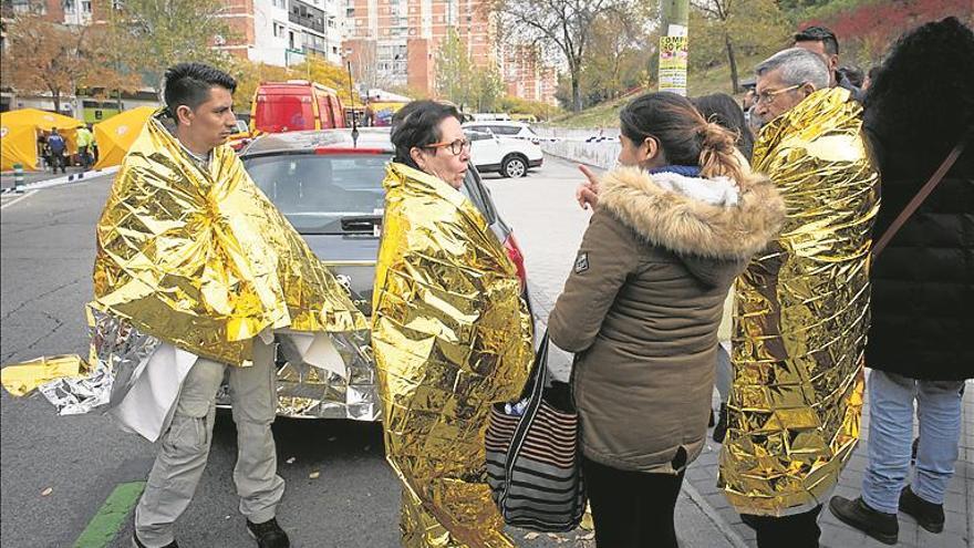 Fallece una mujer a causa de un incendio en un edificio de Madrid